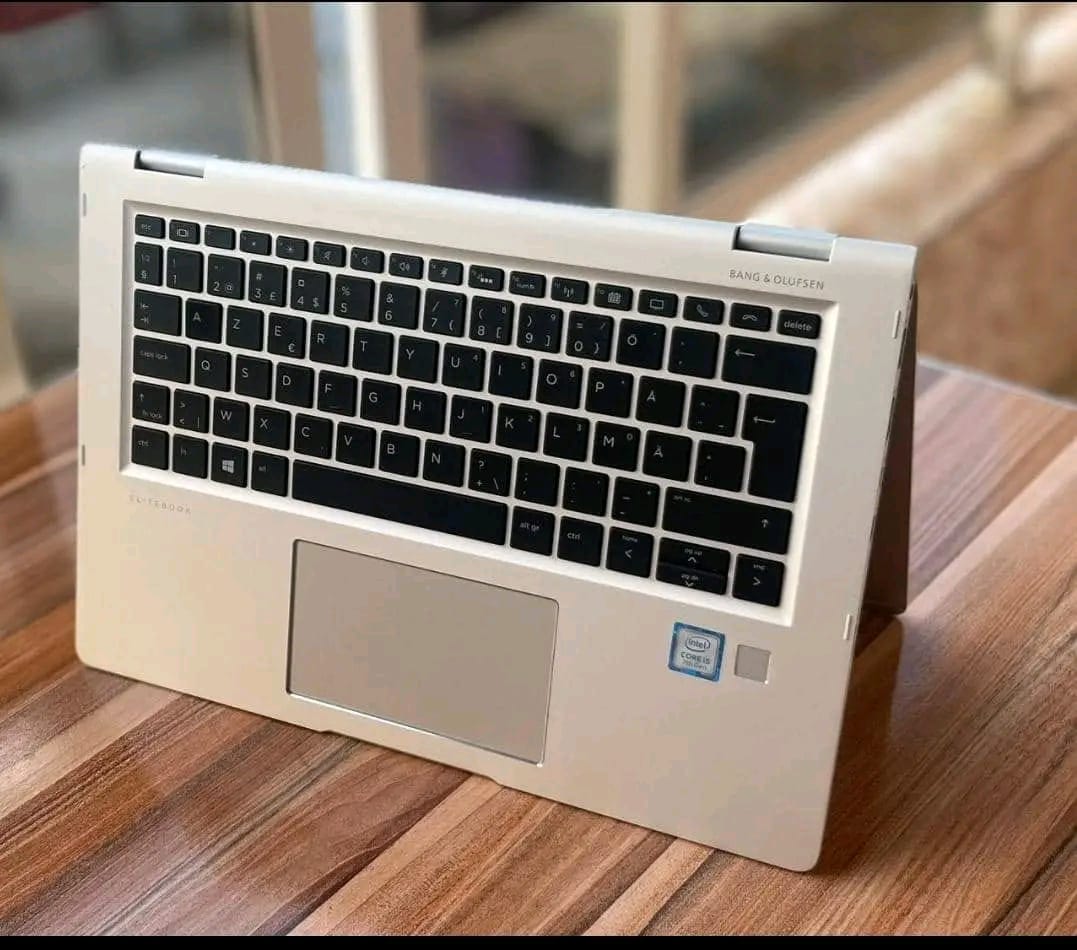 HP EliteBook 1030 G3 – Image 5