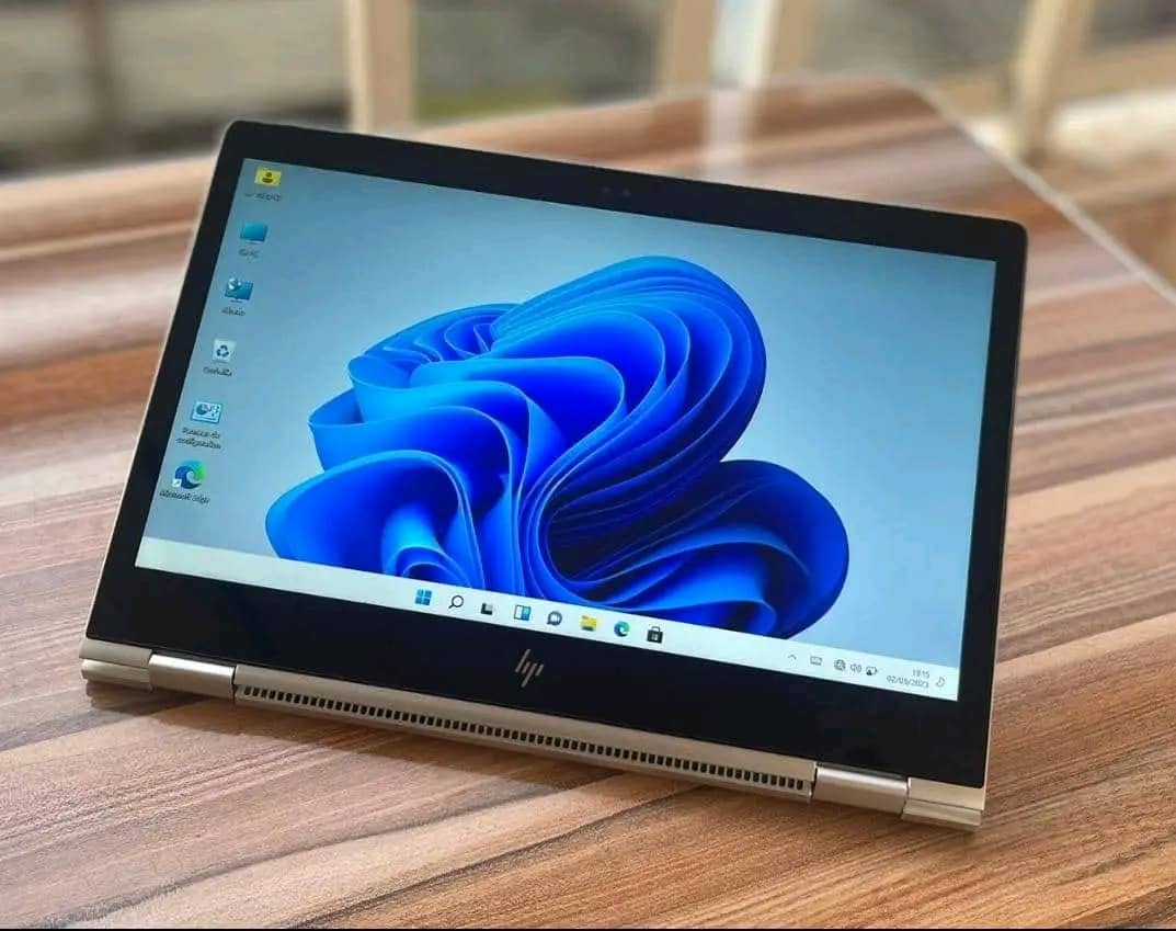HP EliteBook 1030 G3 – Image 2