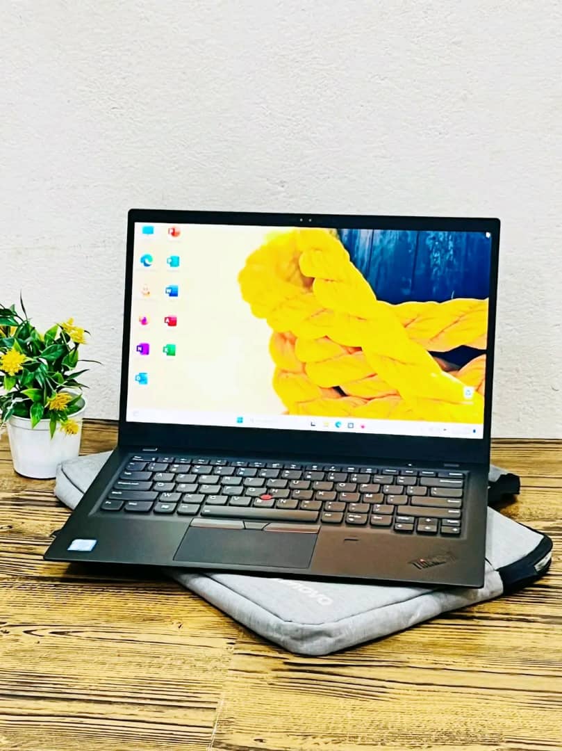 LENOVO Thinkpad X1 CARBONE