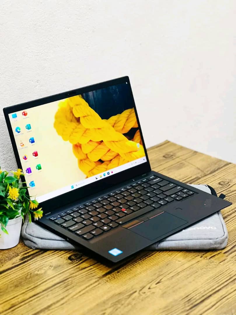 LENOVO Thinkpad X1 CARBONE – Image 3