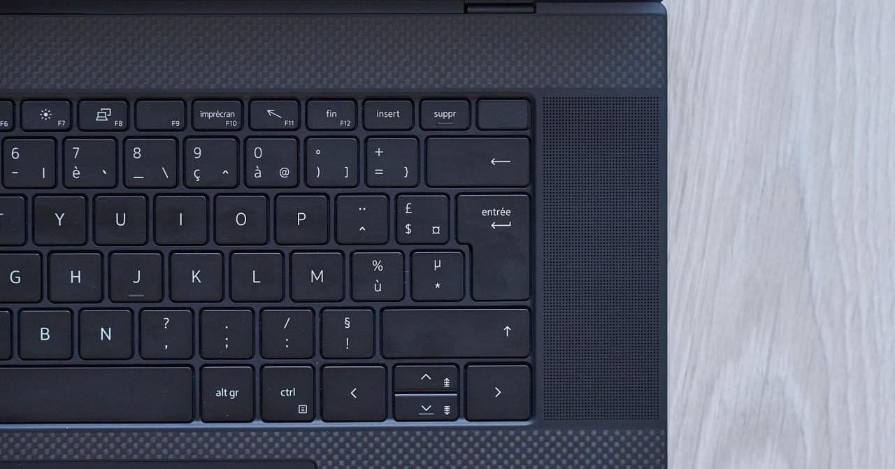 Dell XPS 9710 2021 - Core i7, 16 Go RAM, RTX 3050, 1 To SSD, 17 pouces 4K UHD+ – Image 5