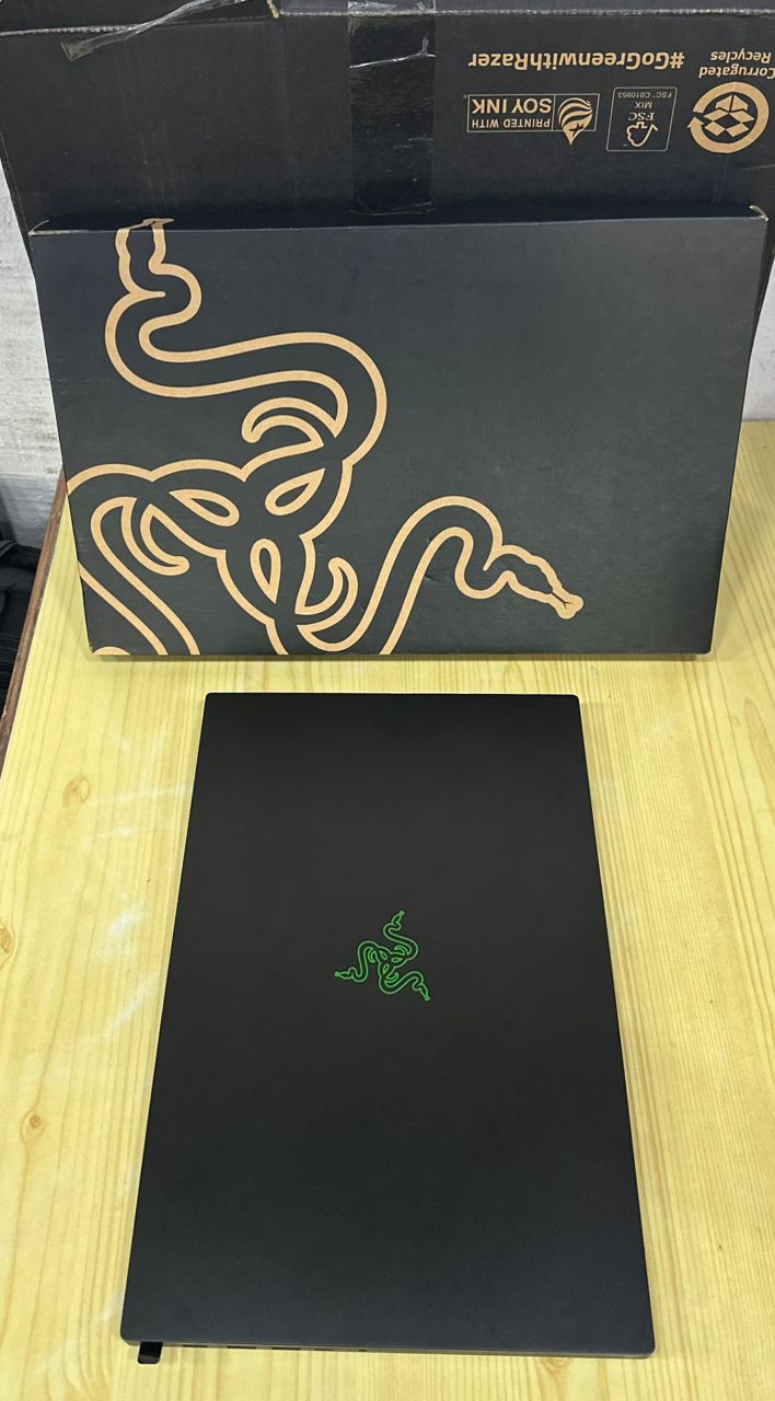 Razer Blade 15 RZ09 - Core i7 11e Génération, RTX 3070, 1 To SSD, 16 Go RAM, 15,6" UHD – Image 5