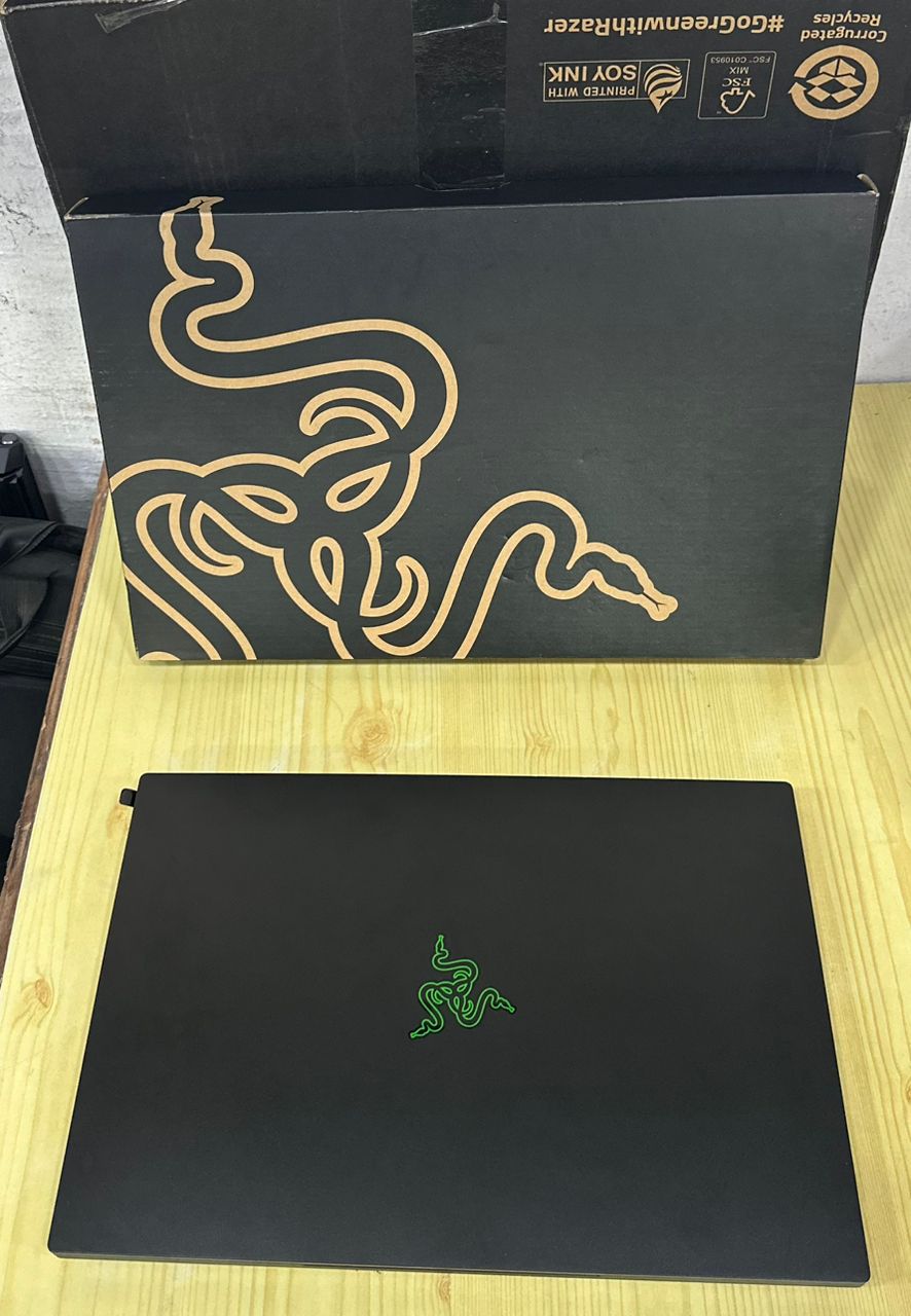 Razer Blade 15 RZ09 - Core i7 11e Génération, RTX 3070, 1 To SSD, 16 Go RAM, 15,6" UHD – Image 3