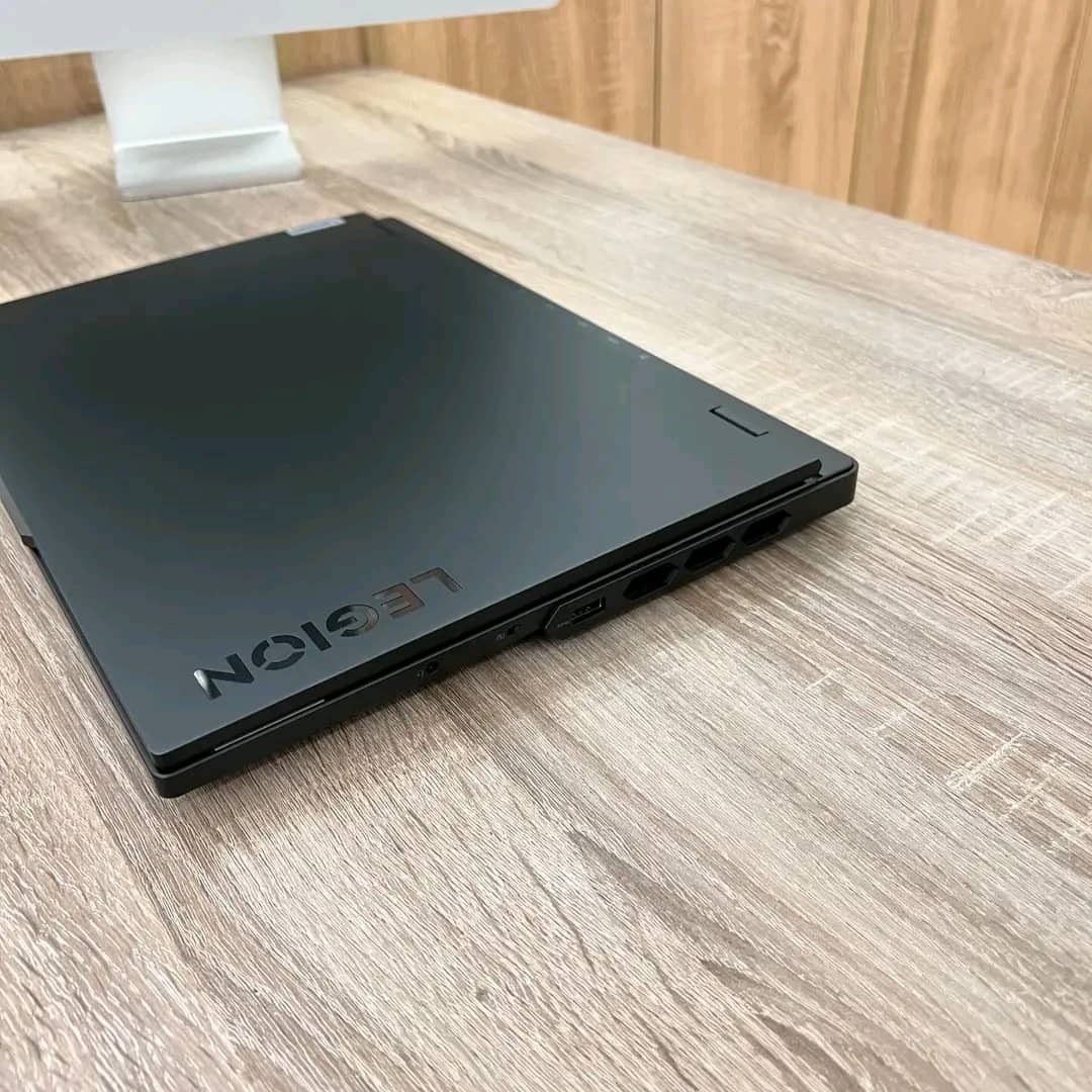 Lenovo Legion PRO 7 16IRX9H – Image 7