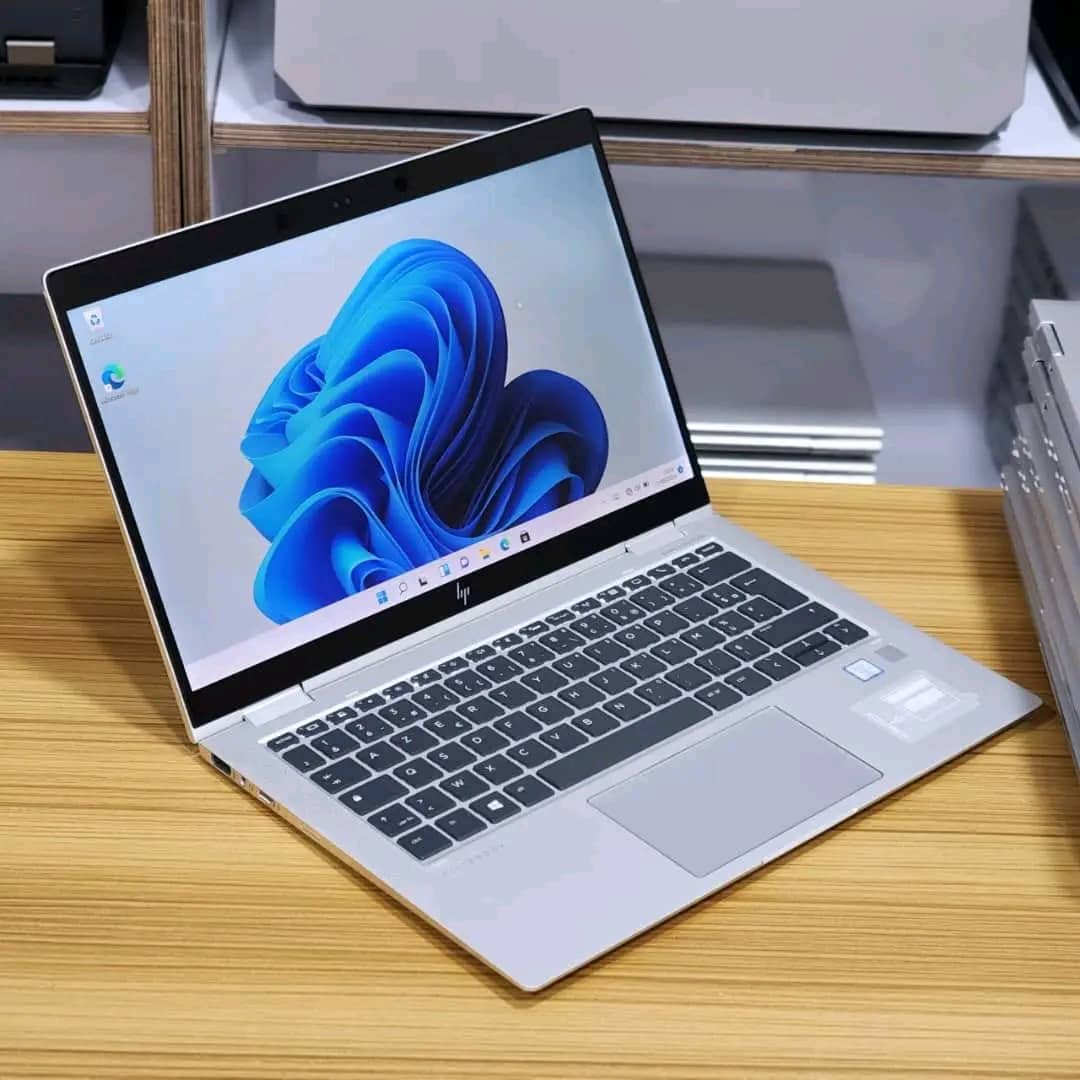 HP elite book 1030 G2/3