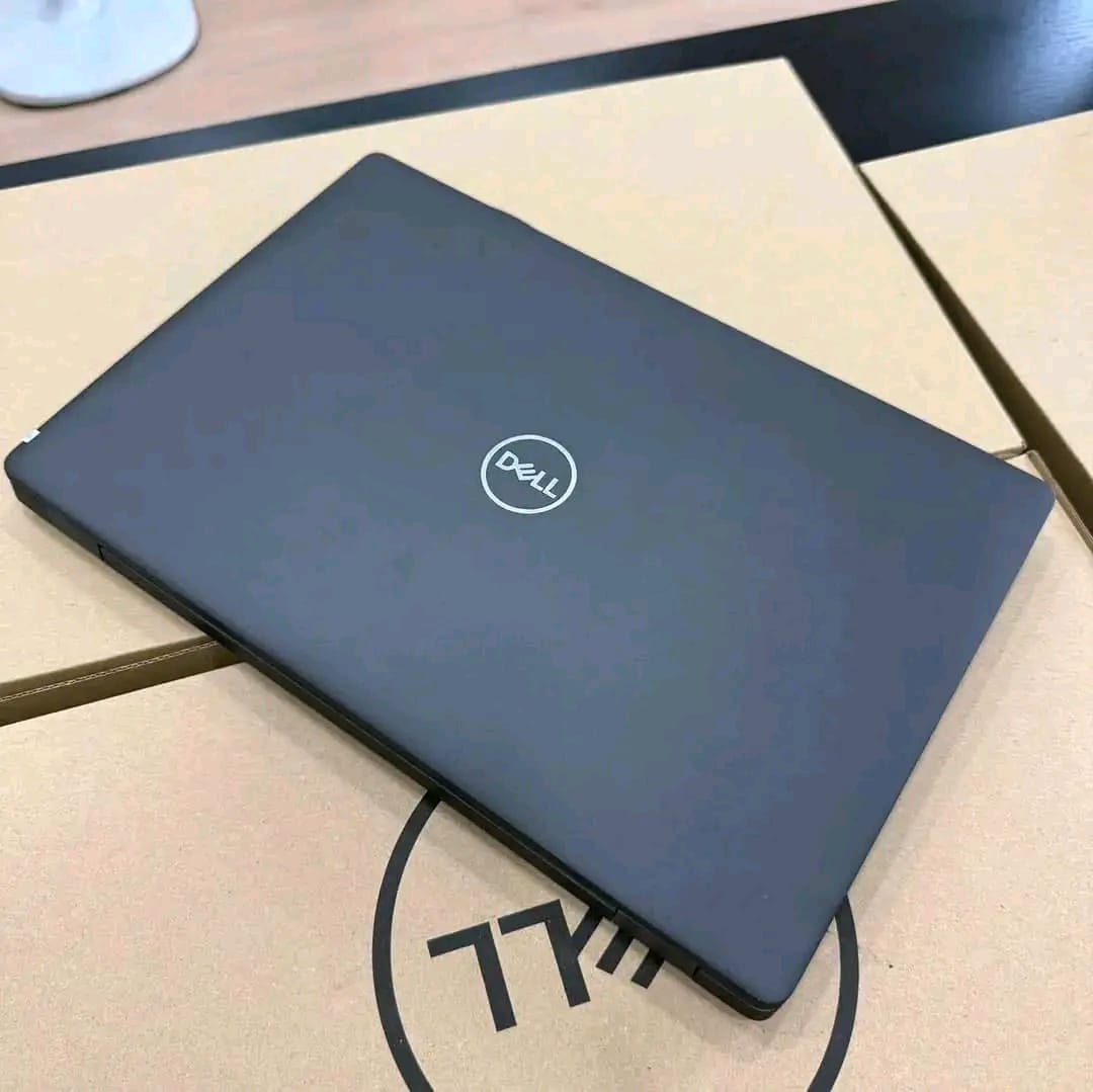 Dell Latitude 7390 / 5289 2-en-1 tactile x360 – Image 4